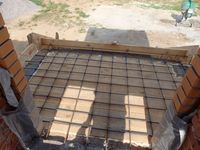 Монолитные работы : заливка бетонной плиты террасы 