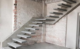 консольная бетонная лестница
